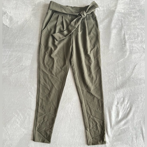 Material Girl army Green tie back elastic waistband Dress Pants size XS - Picture 1 of 8